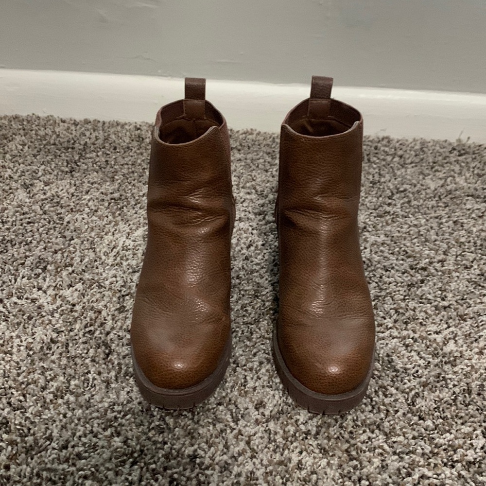 MIA Brown Boots with Heel Size 6.5